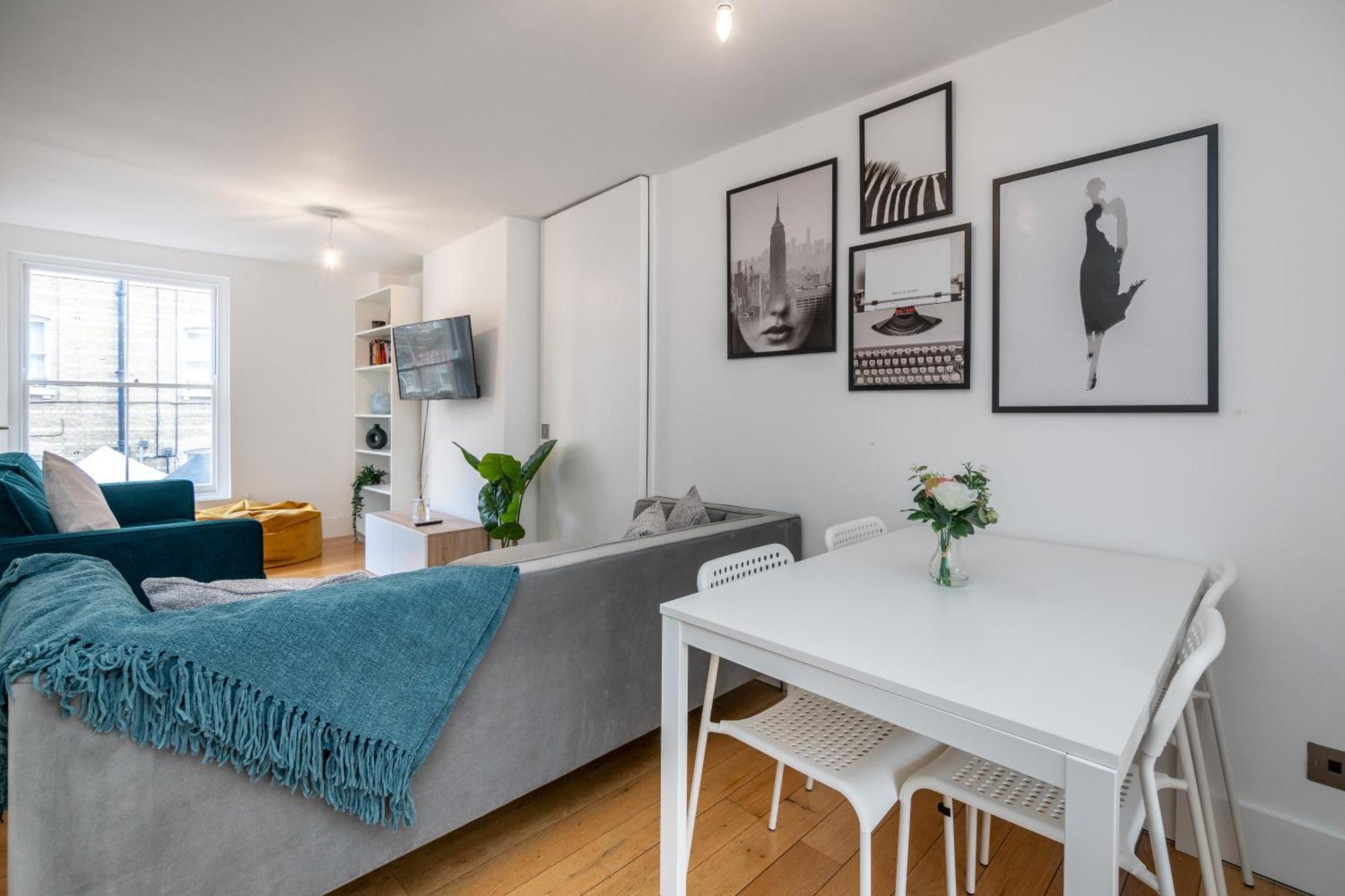 The Deluxe Barbican Duplex Лондон Екстер'єр фото