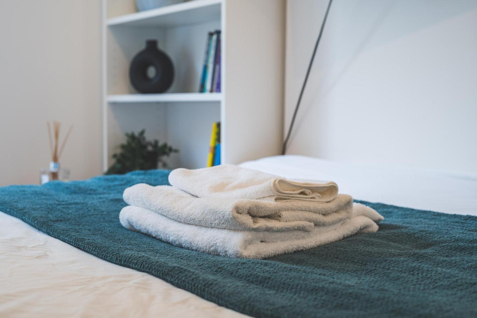 The Deluxe Barbican Duplex Лондон Екстер'єр фото