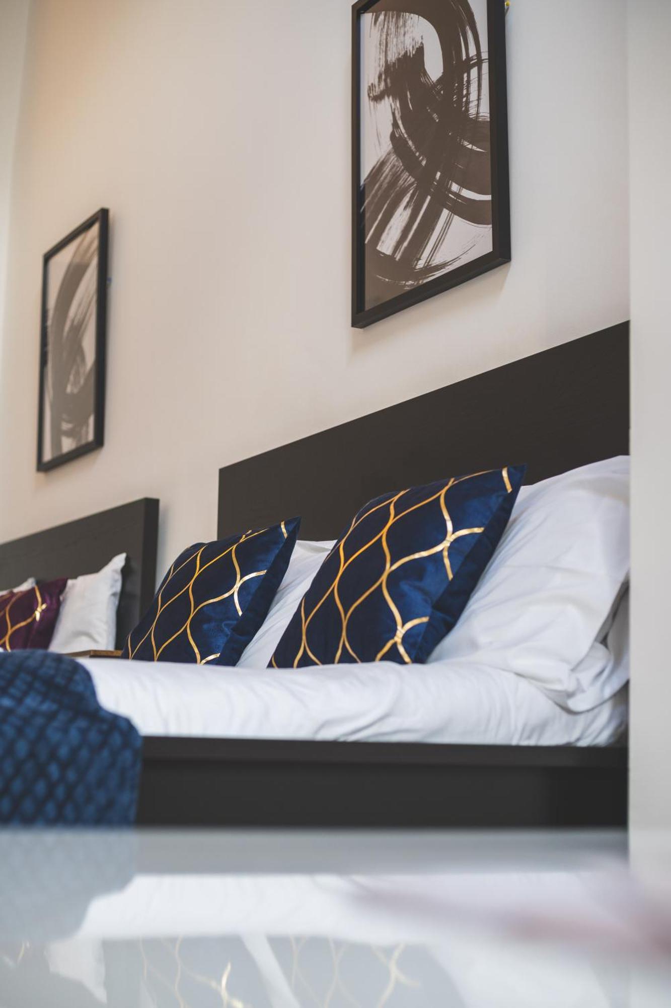 The Deluxe Barbican Duplex Лондон Екстер'єр фото