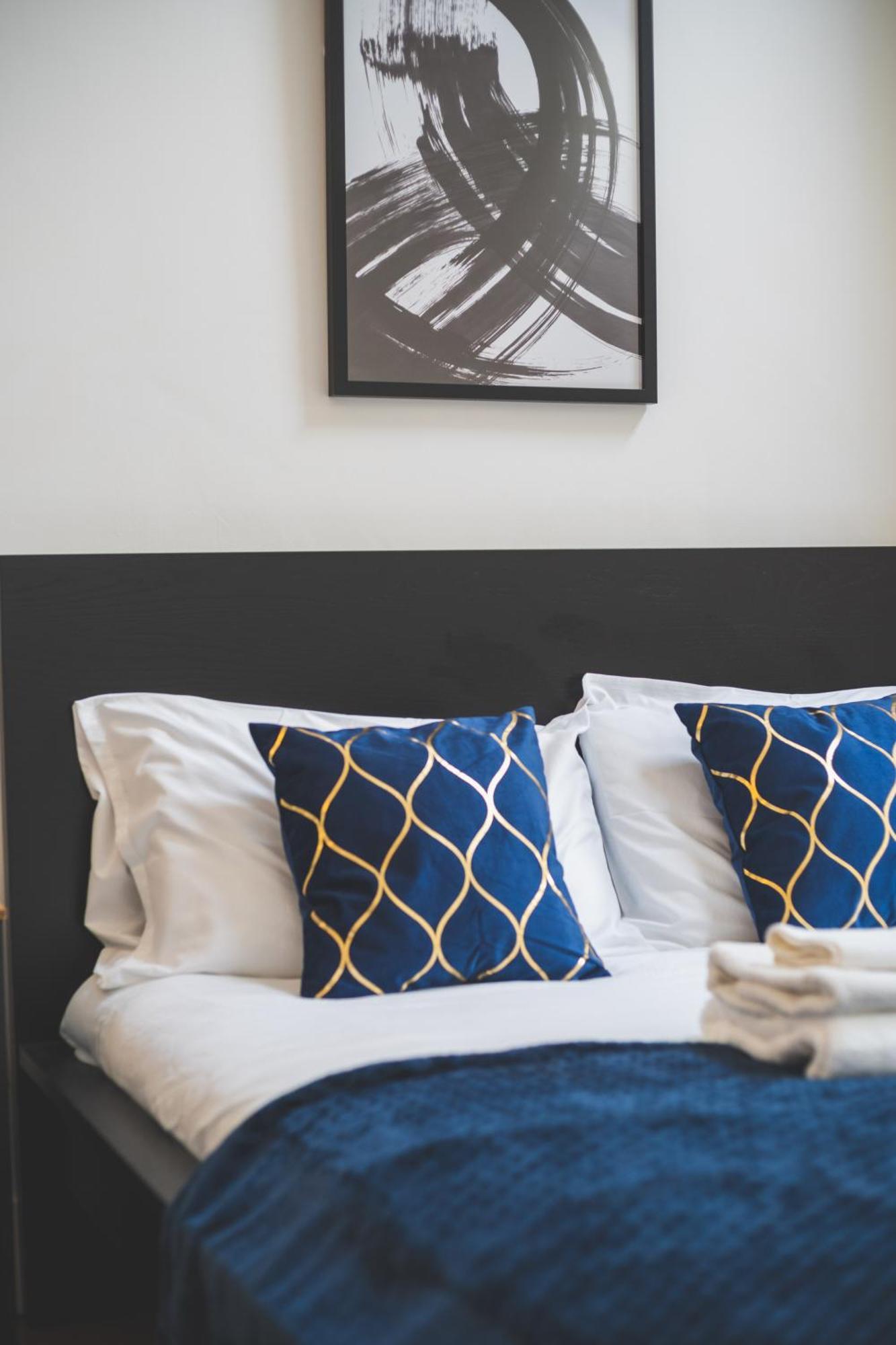 The Deluxe Barbican Duplex Лондон Екстер'єр фото